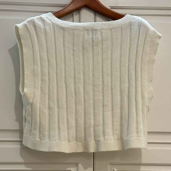 BDG Urban Outfitters Cropped V-neck Sweater Vest Y2K Cream Size Large - Picture 6 of 9